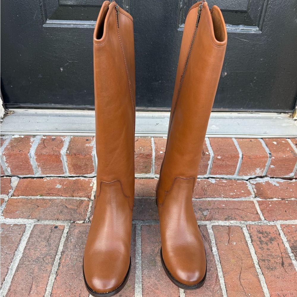 Frye Marrissa Medallion Leather Tall (used like new) boots 9.5